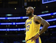 LDSPORTS-詹姆斯新星比分优势明显表现惊艳，勇士未来可期！的简单介绍