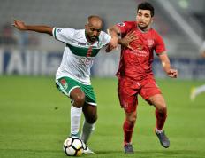 乐动体育-高尔夫赛场再起风云：川蜀风暴队失利齐鲁烈马队，赛场气氛火爆定位球制造杀机的简单介绍