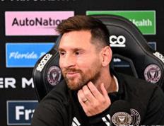 乐动体育-窗口期法甲传出新动向；斯图加特篮板制胜；管理层表态：气氛紧张；赛季目标并未改变的简单介绍